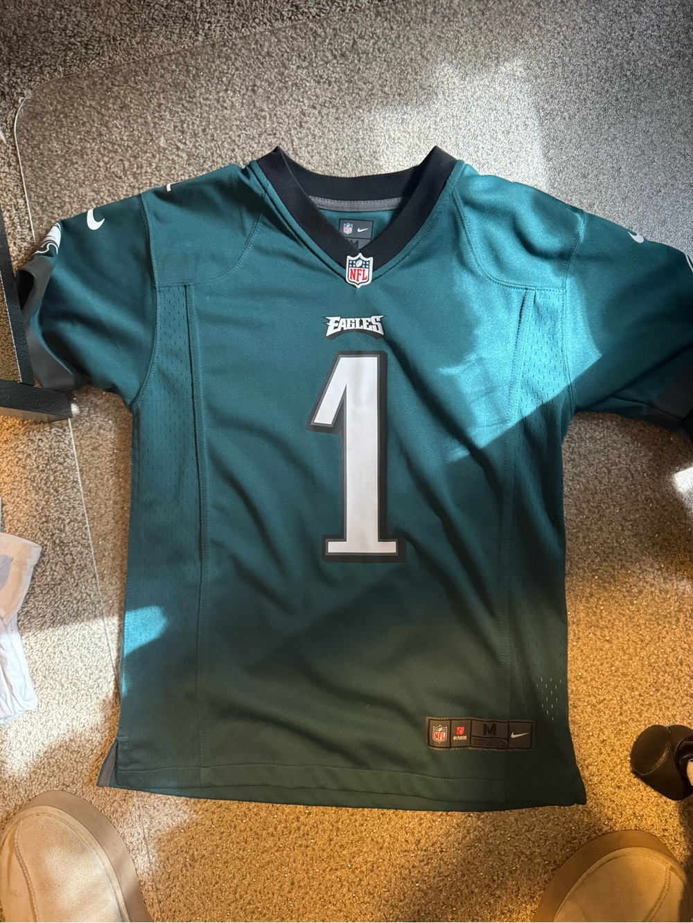 Jalen hurts youth Medium Jersey